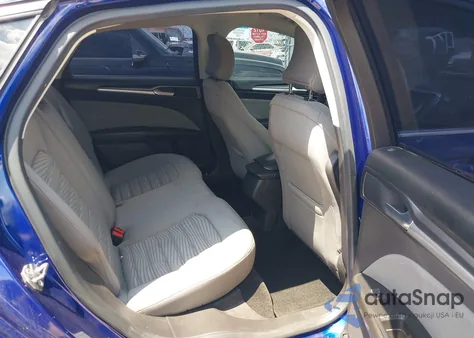 2016 Ford Fusion S z USA, uszkodzony, nr VIN 3FA6P0G72GR239347